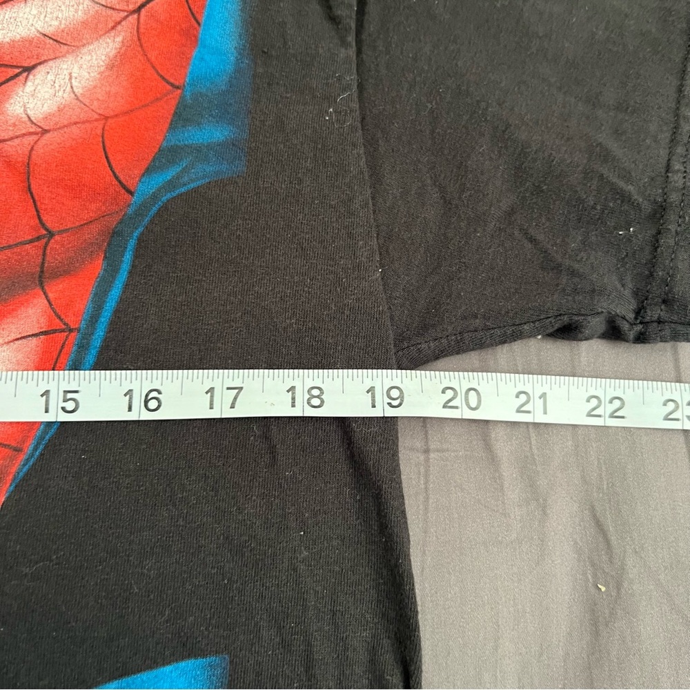 Vintage 2009 giant tag Spiderman tee Sz M - Picture 6 of 7
